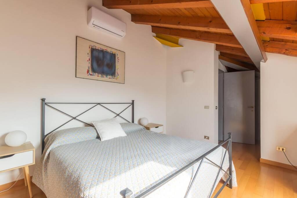 Dadahome Elegante Appartamento Vicino Al Centro Тревізо Екстер'єр фото